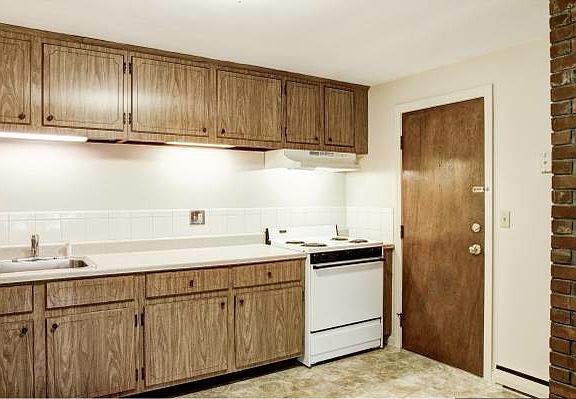 Kitchen - right