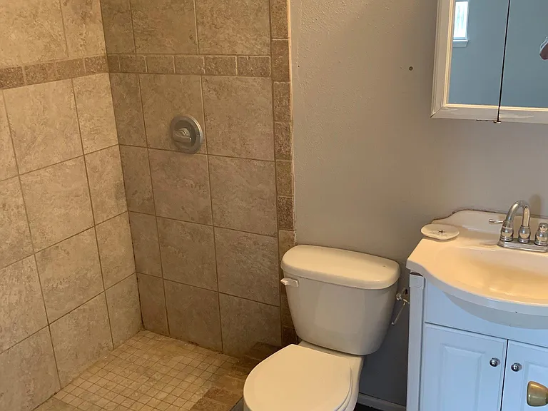 6409 23rd St — Photo 5