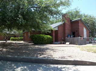 203 Renner Dr, San Antonio, TX 78201