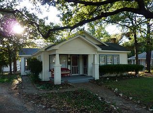 2708 Handley Dr, Fort Worth, TX 76112