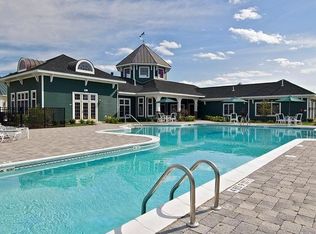 2 Kempton Pl #10, Saratoga Springs, NY 12866