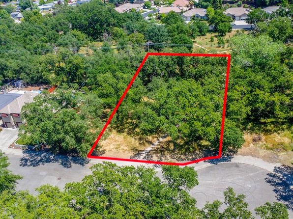1215 Meadow Ln, Roseville, CA 95661