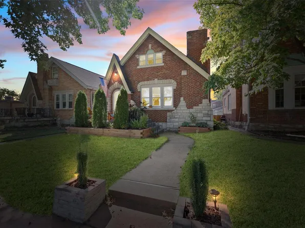 5808 Walsh St, Saint Louis, MO 63109