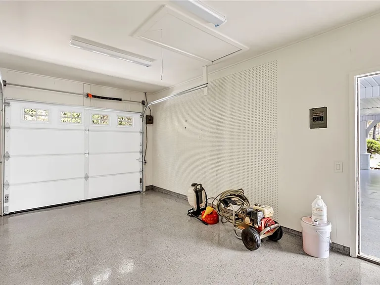 405 Playground Rd — Photo 27