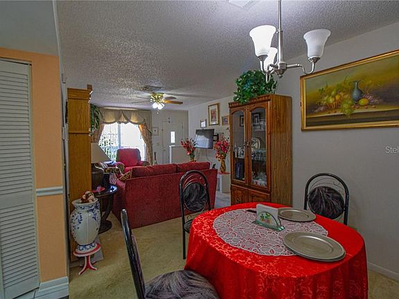 5th image of 1909 Crown Park Dr