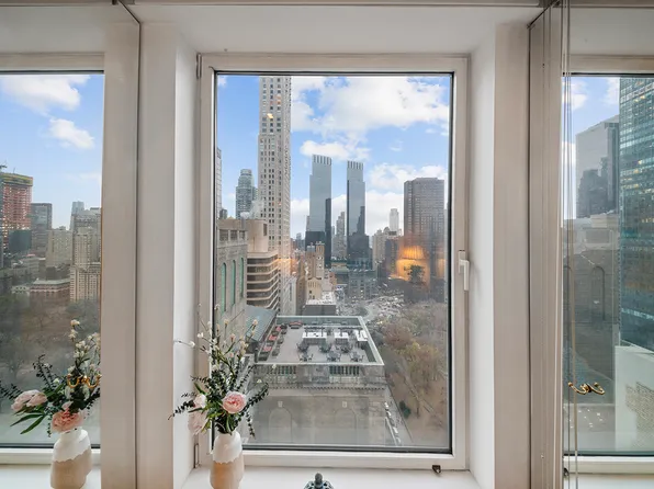 160 Central Park South image 17 of 20