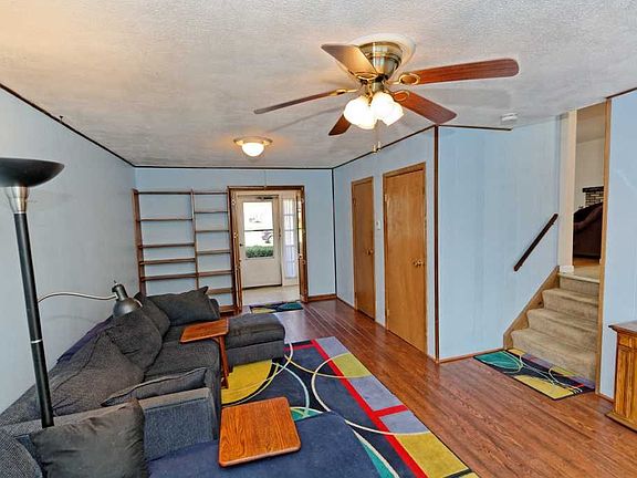 3rd image of 123 Horstman Dr