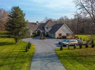 6 Waterfront Estates Dr, Lancaster, PA 17602