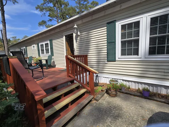 420 Delton Dr., Garden City Beach, SC 29576