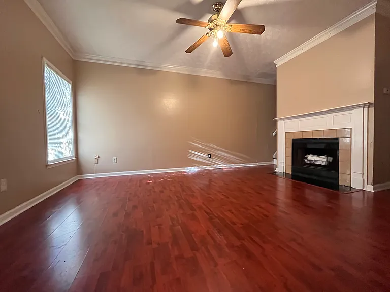 855A Park Pl NE #A — Photo 5