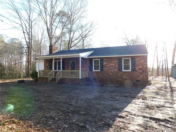 3219 Countryside West Dr, Gum Spring, VA 23065