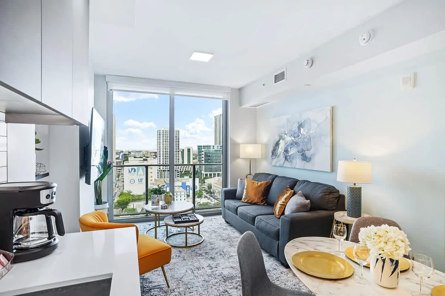 1 bed, 1.0 bath, 548 sqft, $3,022 — Photo 1