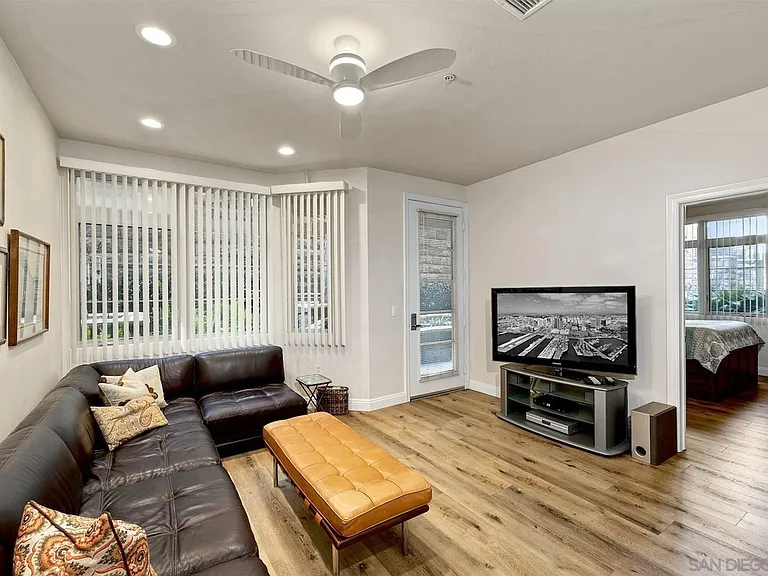 1480 Broadway #2213 — Photo 4
