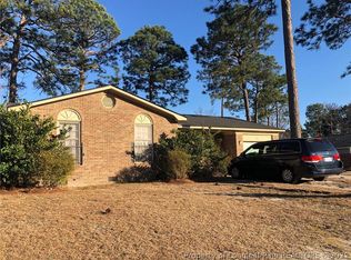 2001 Harrow Pl, Fayetteville, NC 28304