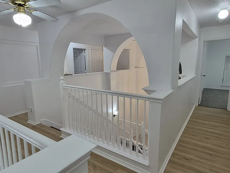 5518 Heathercrest Dr — Photo 1