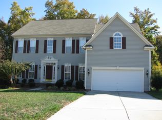 2622 Ivey Wood Ln, Matthews, NC 28105
