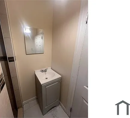 634 W Indiana Ave — Photo 11
