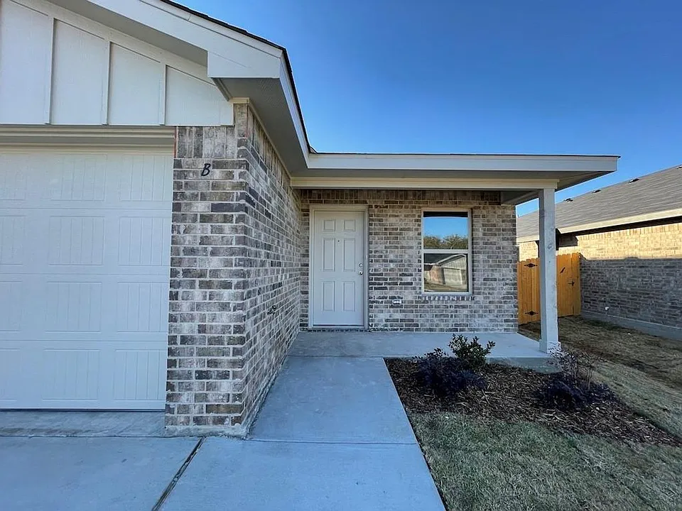 2317 Zanoletti Dr