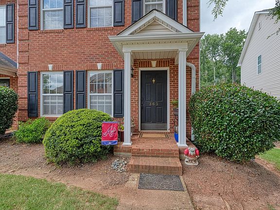 2nd image of 365 Rexford Dr