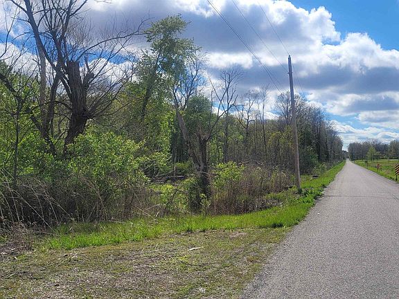 4th image of 1667 S Blaine Pike