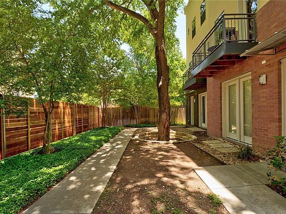 4th image of 1205 Kinney Ave #1205M