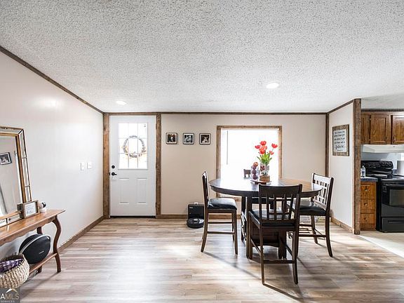 3rd image of 350 Mudd Rd