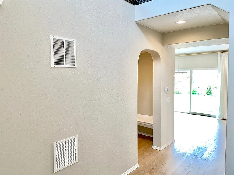 5758 Griffin Dr — Photo 3
