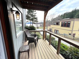 67 Main St UNIT 7, Eastsound, WA 98245