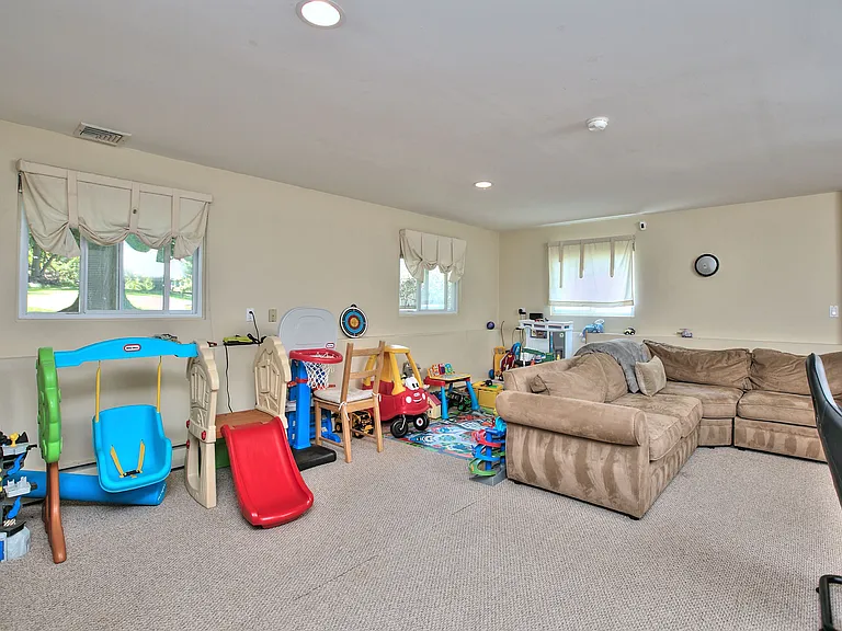 5 Guyer Rd — Photo 23