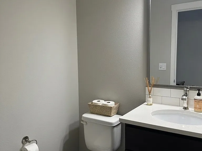3140 Ponderosa St NE #B — Photo 5