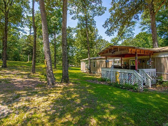 3rd image of 408 Apple Dr