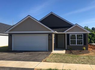 2150 Glade Dr SE, Christiansburg, VA 24073