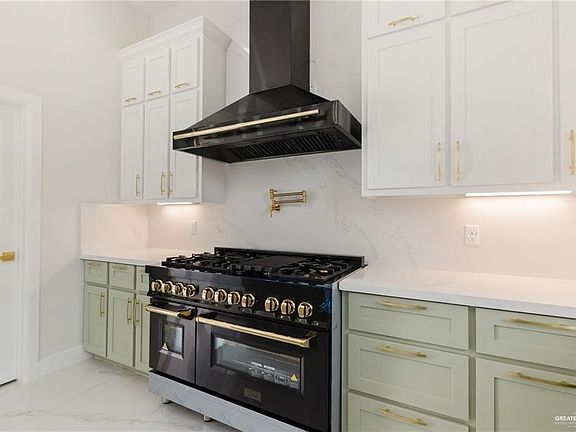 5th image of 1105 Cheril Rd