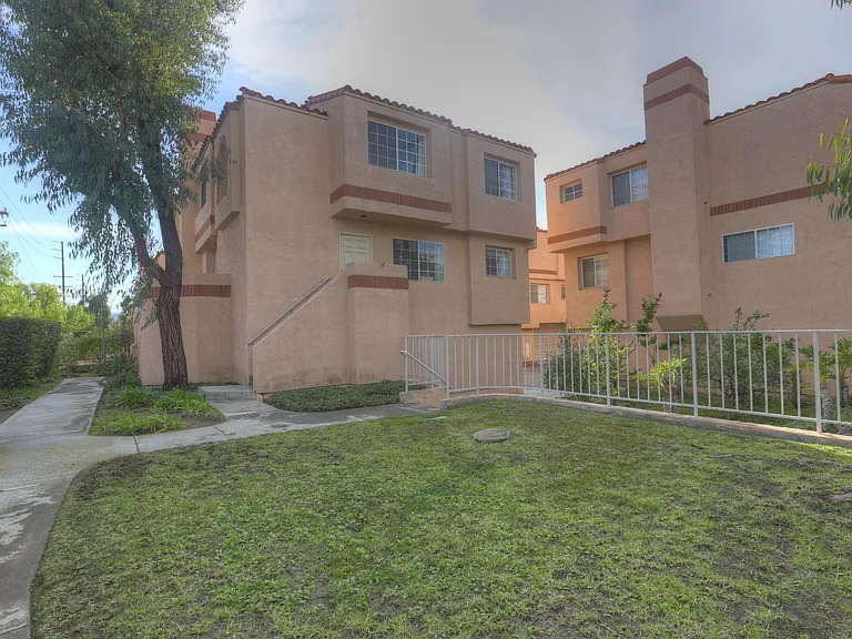 3101 Plaza Del Amo #63 — Photo 22