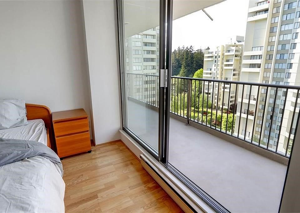 2nd image of 4165 Maywood St #1101