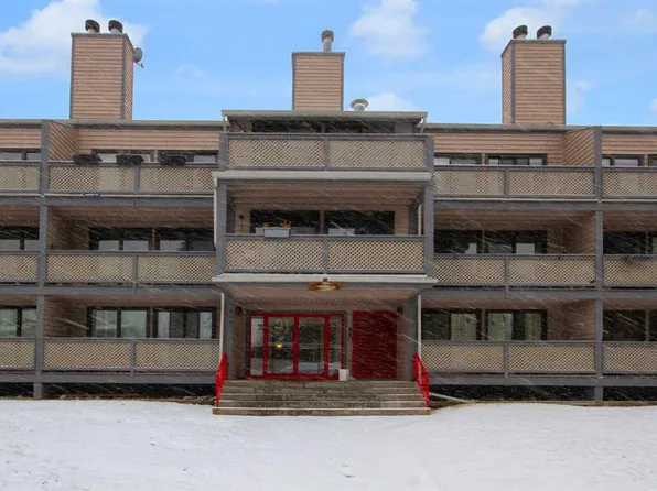 414 NE Squirrel St #310, Banff, AB T1L 0A1