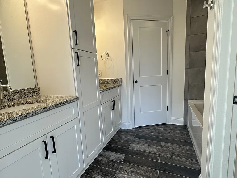 218B Myatt Dr — Photo 9