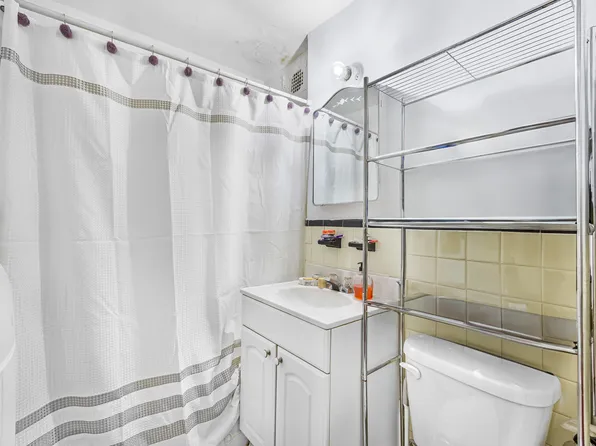 98-51 64th Avenue image 8 of 19