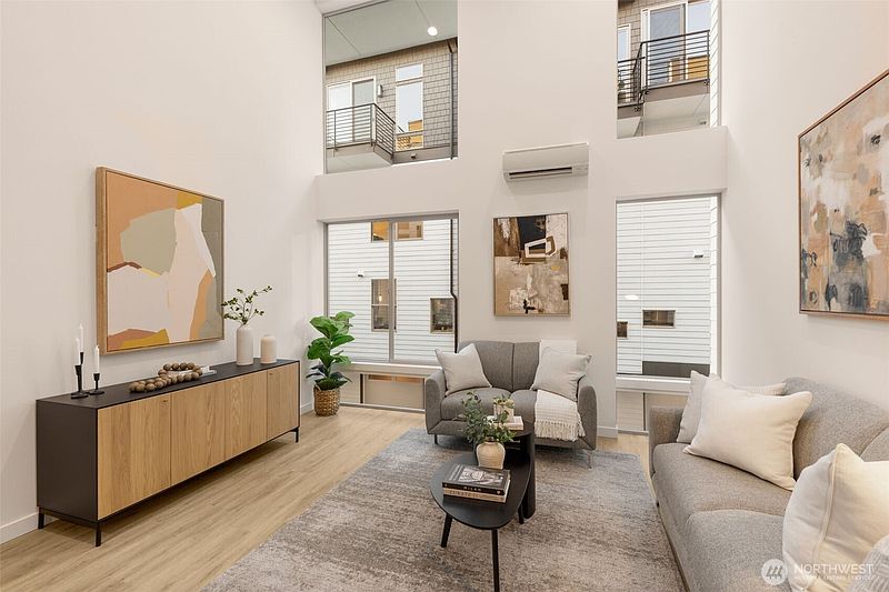 5th image of 4416 Midvale Avenue N