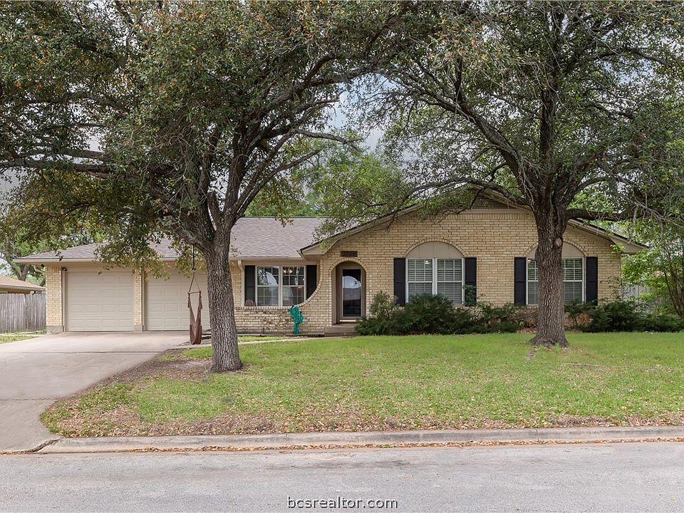 1st image of 3704 Tanglewood Dr