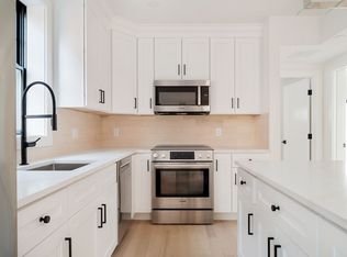 387 Norfolk St #1, Cambridge, MA 02139