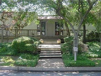 1st image of 1425 Crownhill Dr