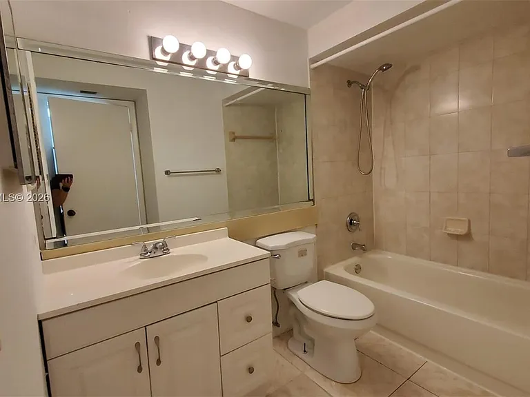 8160 Geneva Ct #412 — Photo 9