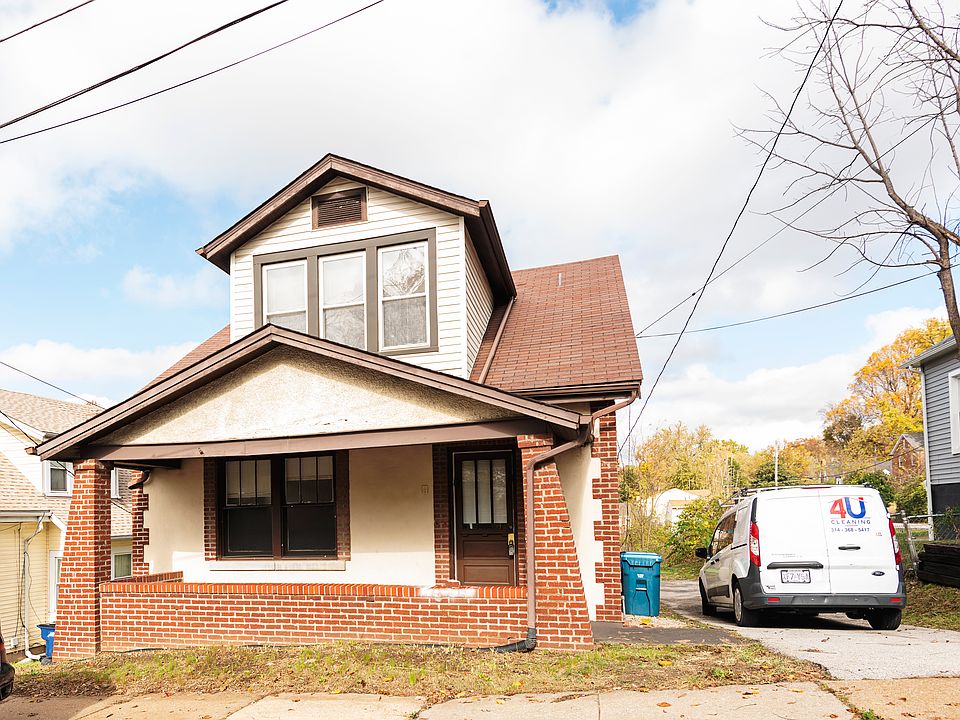 1st image of 145 Hereford Ave