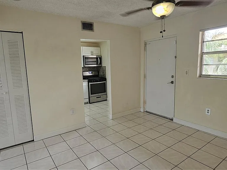 13100 SW 92nd Ave #Penthouse A-13 — Photo 14