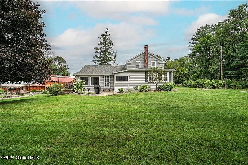 5th image of 150 Northern Pines Road