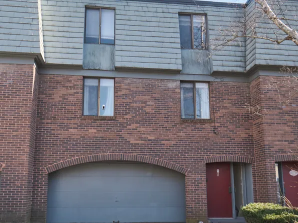 11 Trolley Crossing Lane #11, Middletown, CT 06457