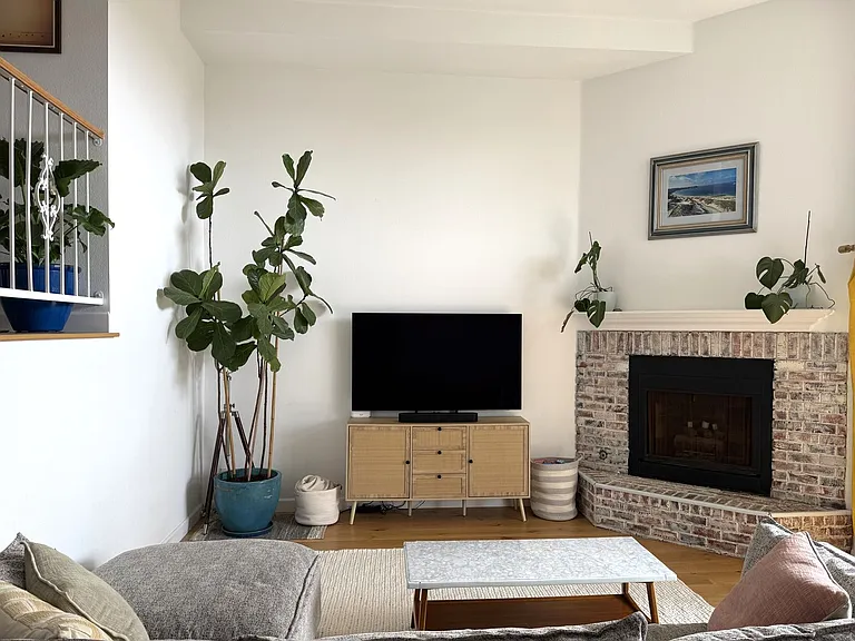222 S Guadalupe Ave #2 — Photo 2