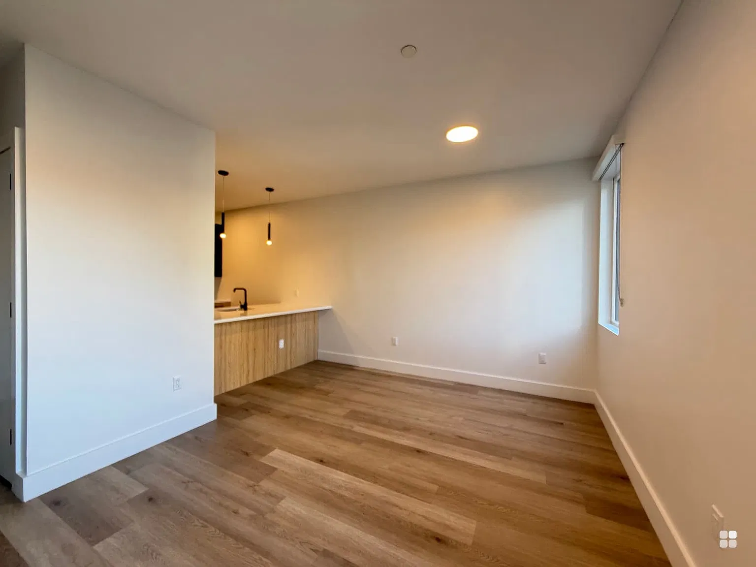 1 bed, 650 sqft, $2,450 — Photo 3