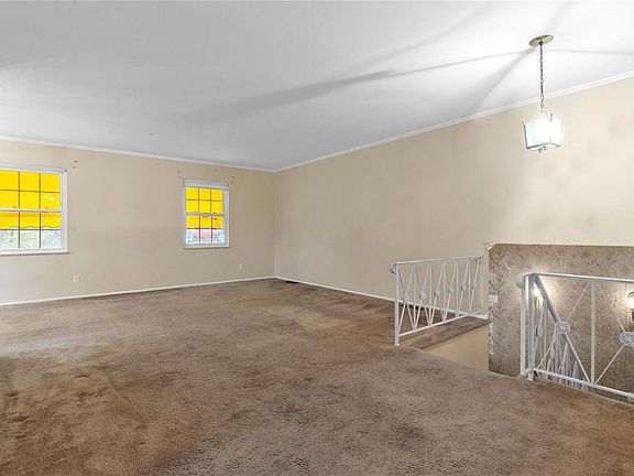 5th image of 11830 Jerrilen Ct